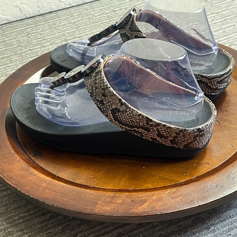 FitFlop Halo Sandals Women Snake Print Toe-Post Comfort Wedge Disc Grey Black 9